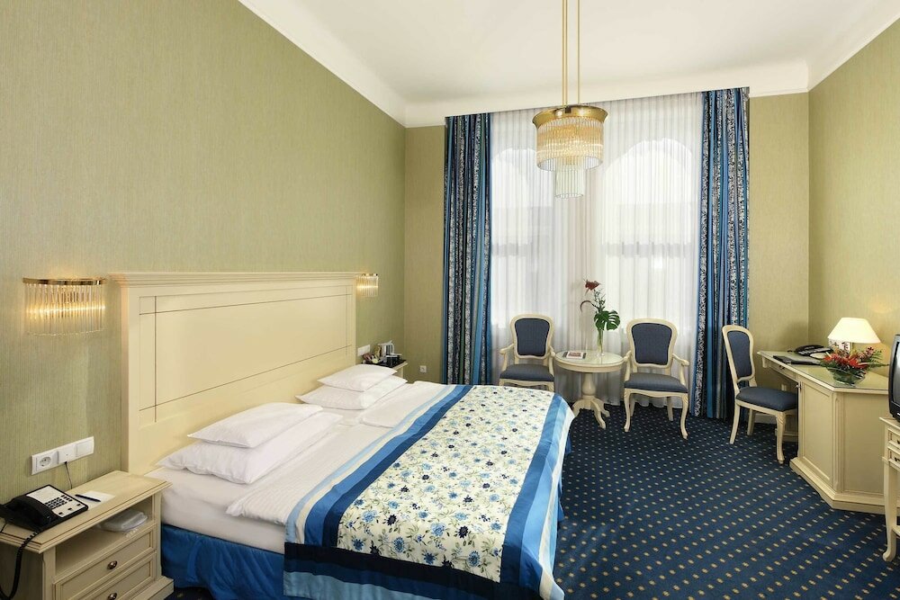 Фото Hotel de France