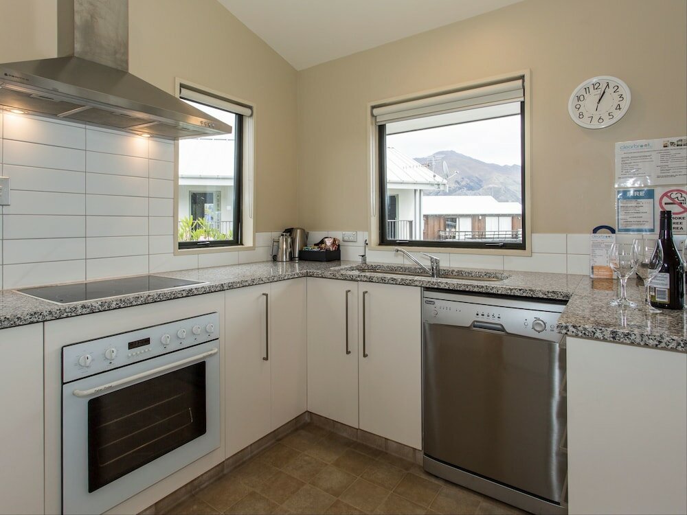 Фото Clearbrook Motels Wanaka