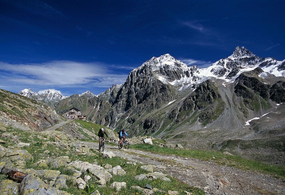 Фото Hotel Kertess