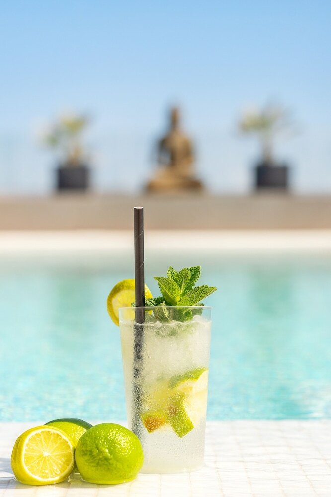 Фото Hotel The Sky – Adults Only