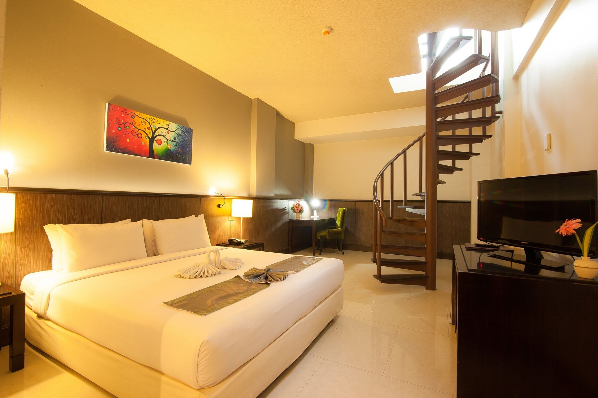 Фото Woraburi Pattaya Resort & SPA