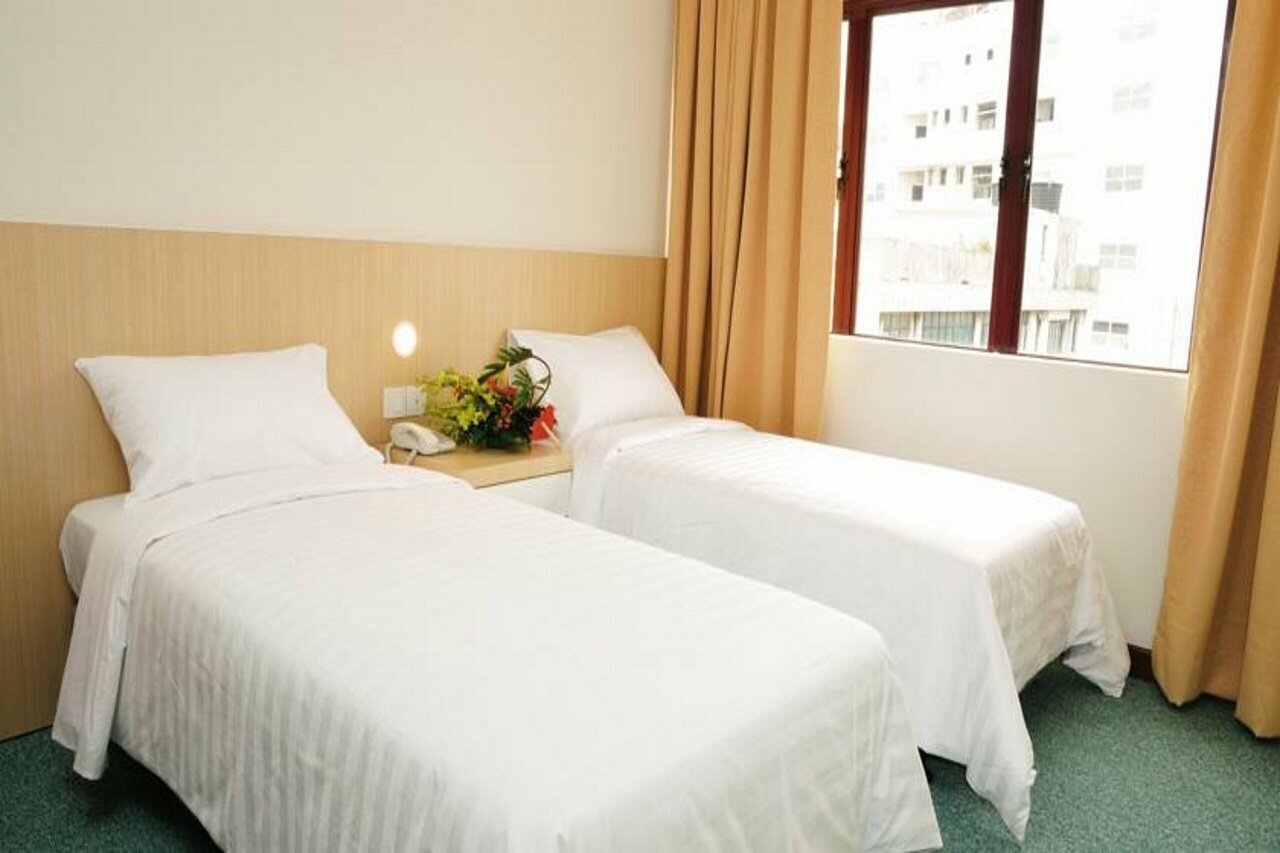 Фото Phoenix Hotel