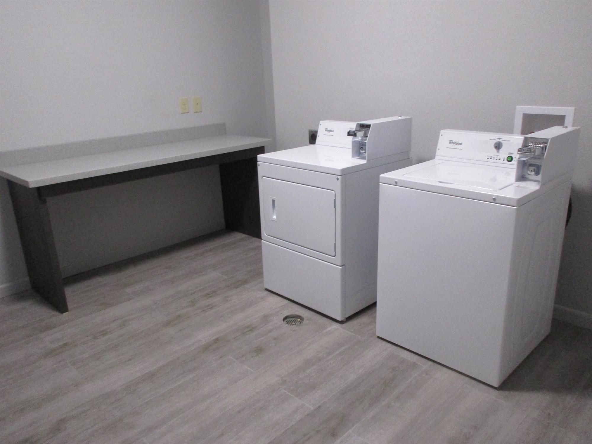 Фото Best Western Plus Lonestar Inn & Suites