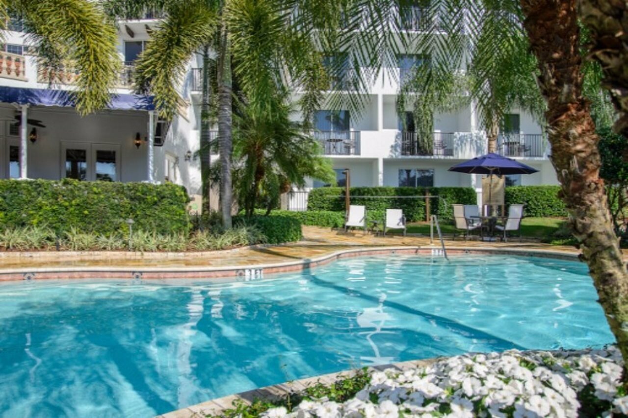 Фото Inn at Pelican Bay