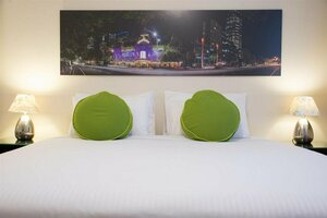 Гостиница City Limits Hotel