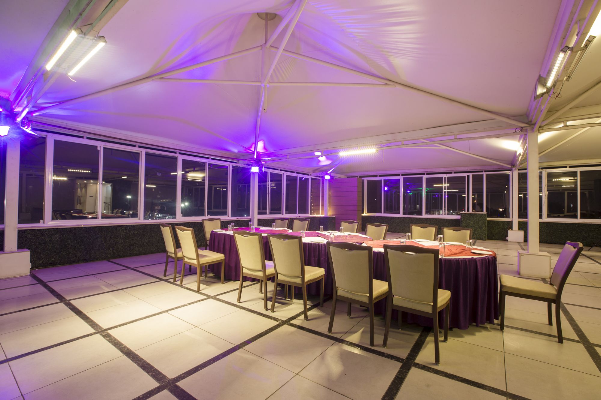 Фото Hotel Shubh Inn