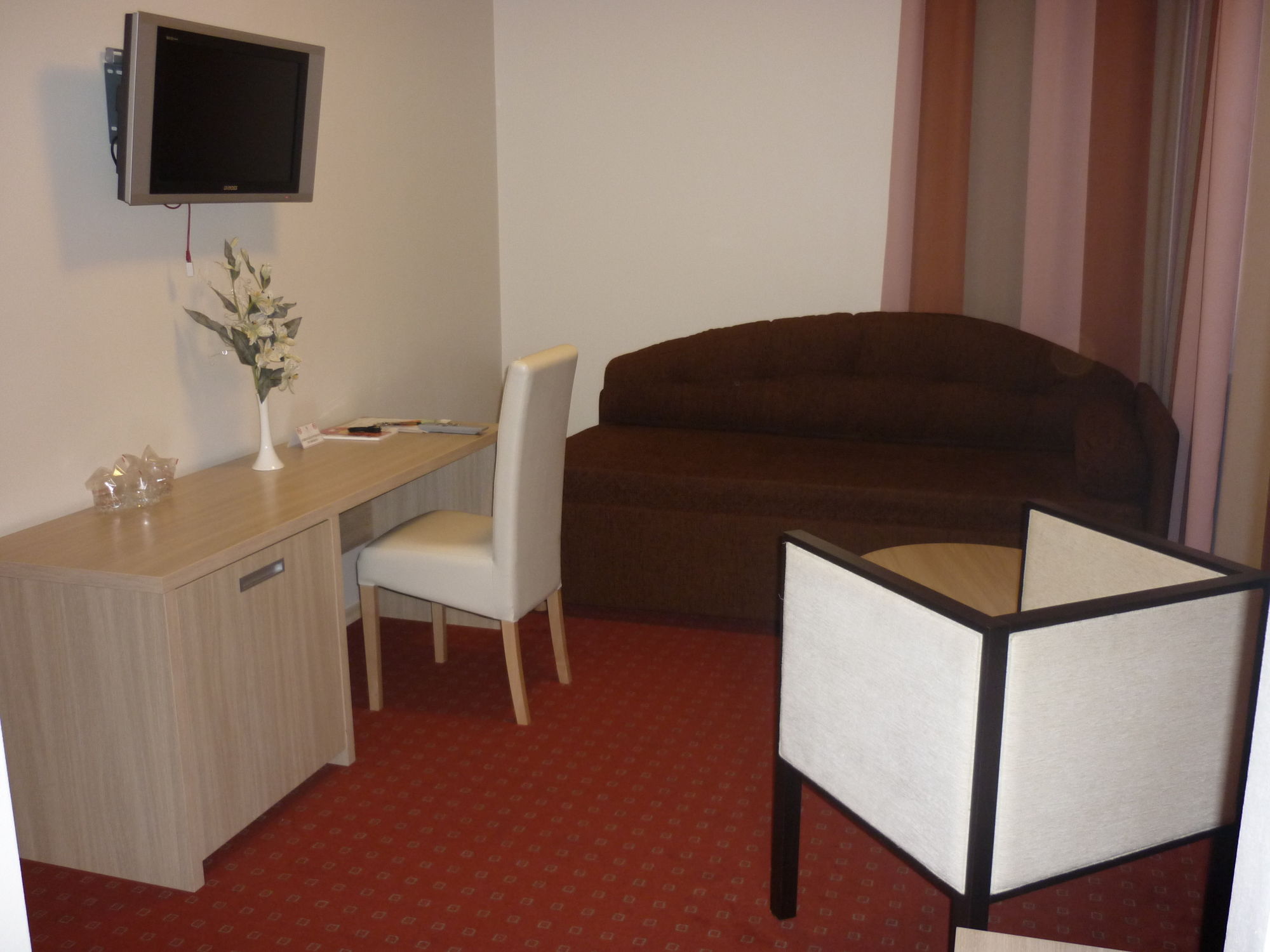 Фото Hotel Brotnjo