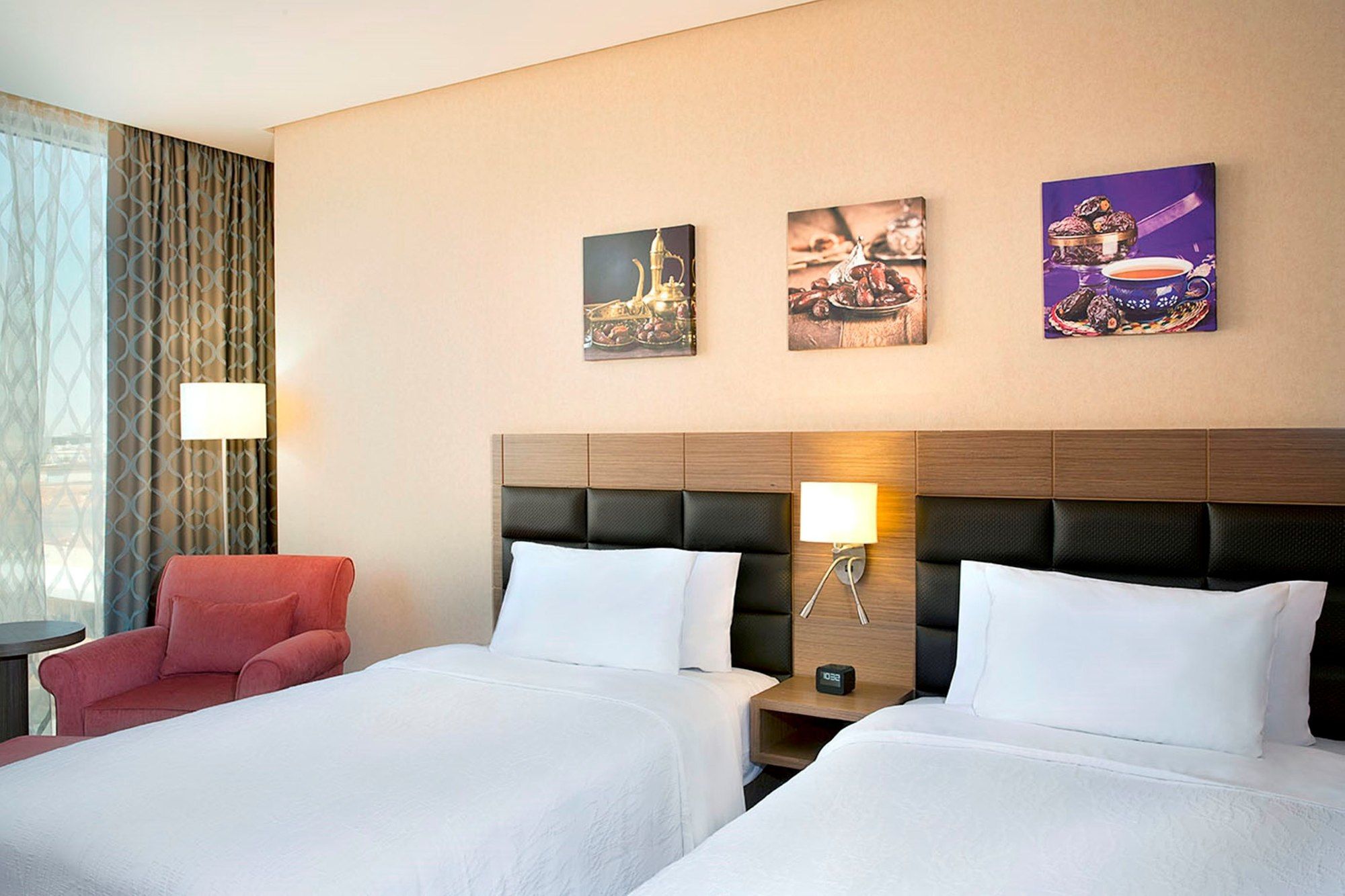 Фото Hilton Garden Inn Tabuk