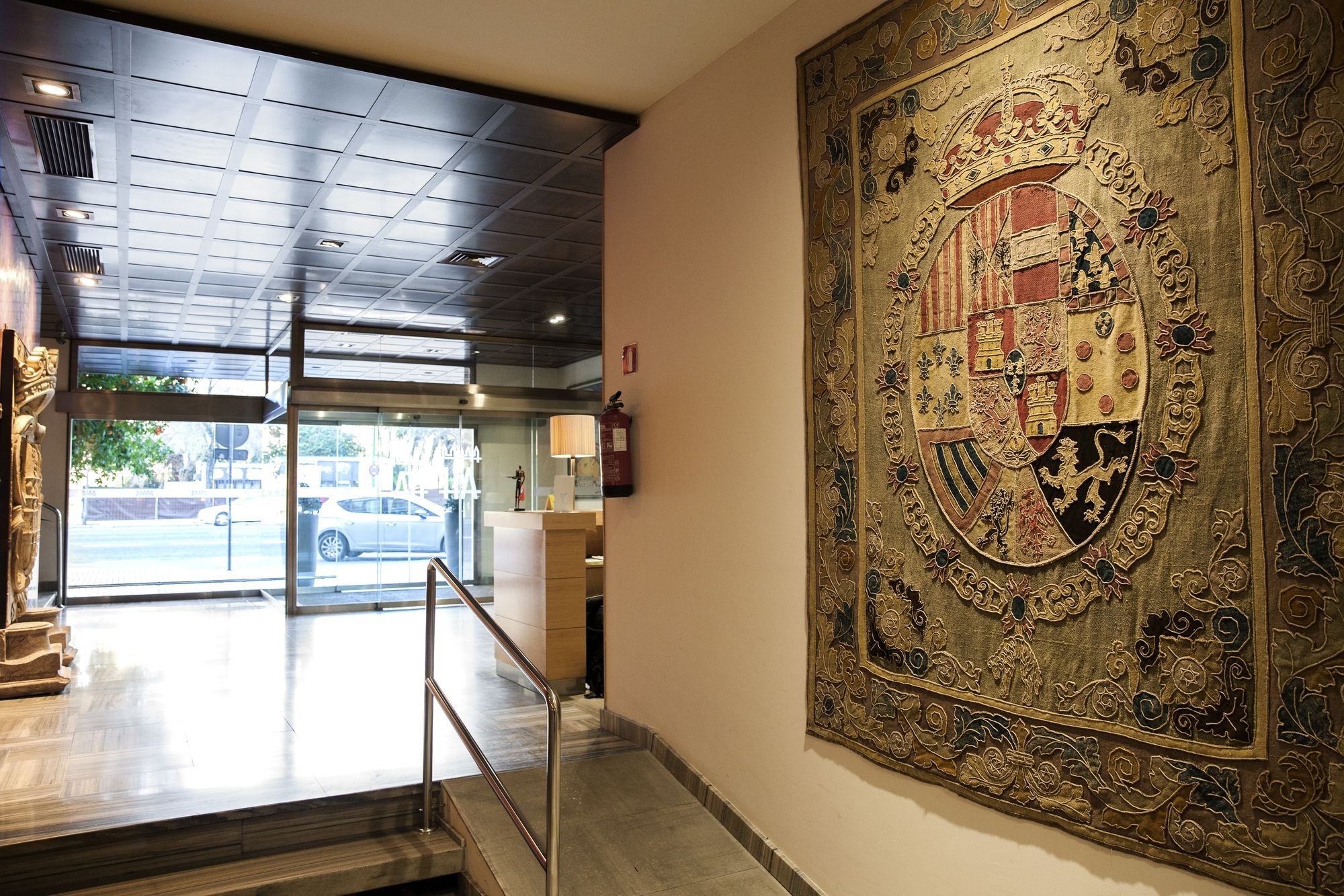 Фото Hotel Alcazar