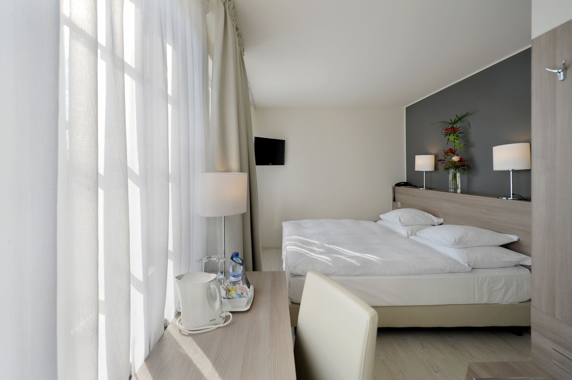 Фото Hotel De La Rose