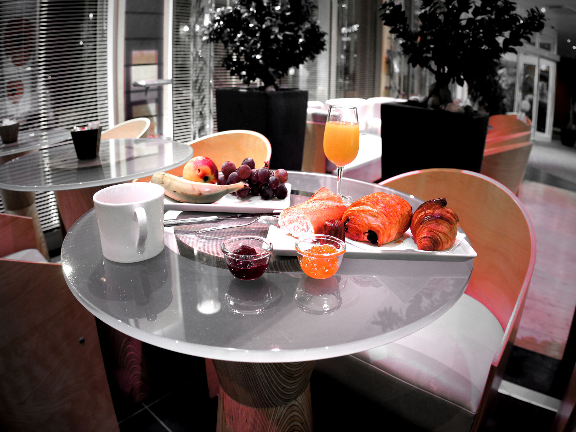 Фото ibis Martigues Hotel