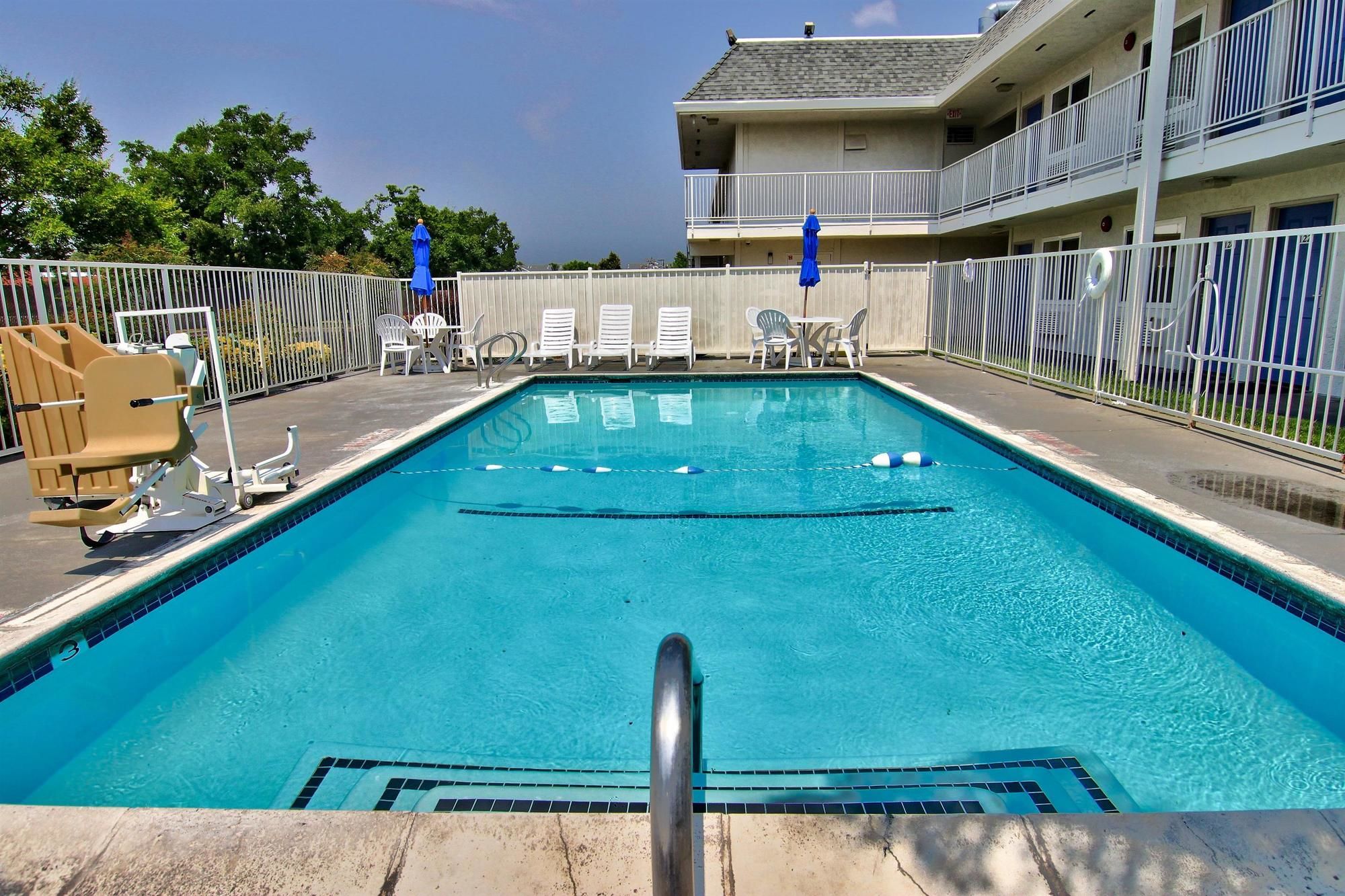 Фото Motel 6 Sacramento, Ca - South