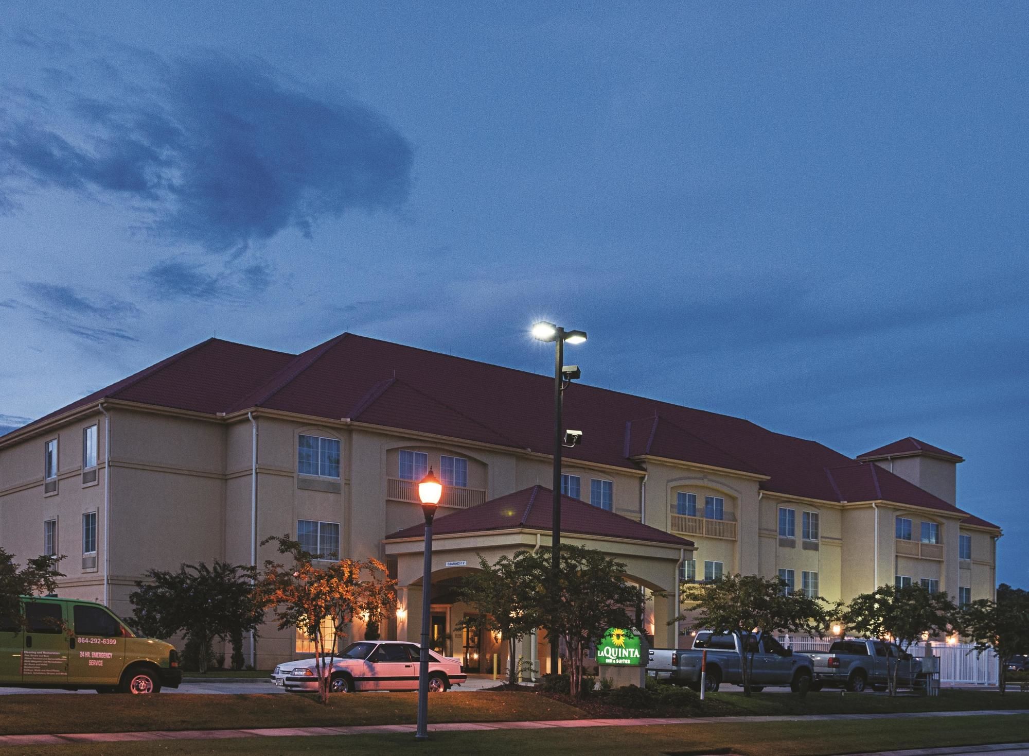 Фото La Quinta Inn & Suites by Wyndham Slidell - North Shore Area