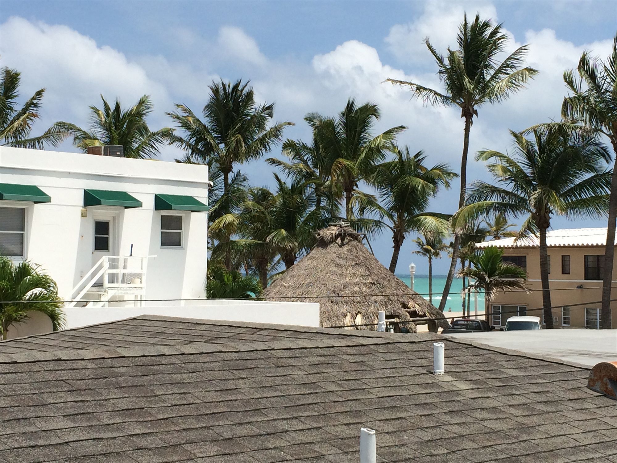 Фото Hollywood by the Sea