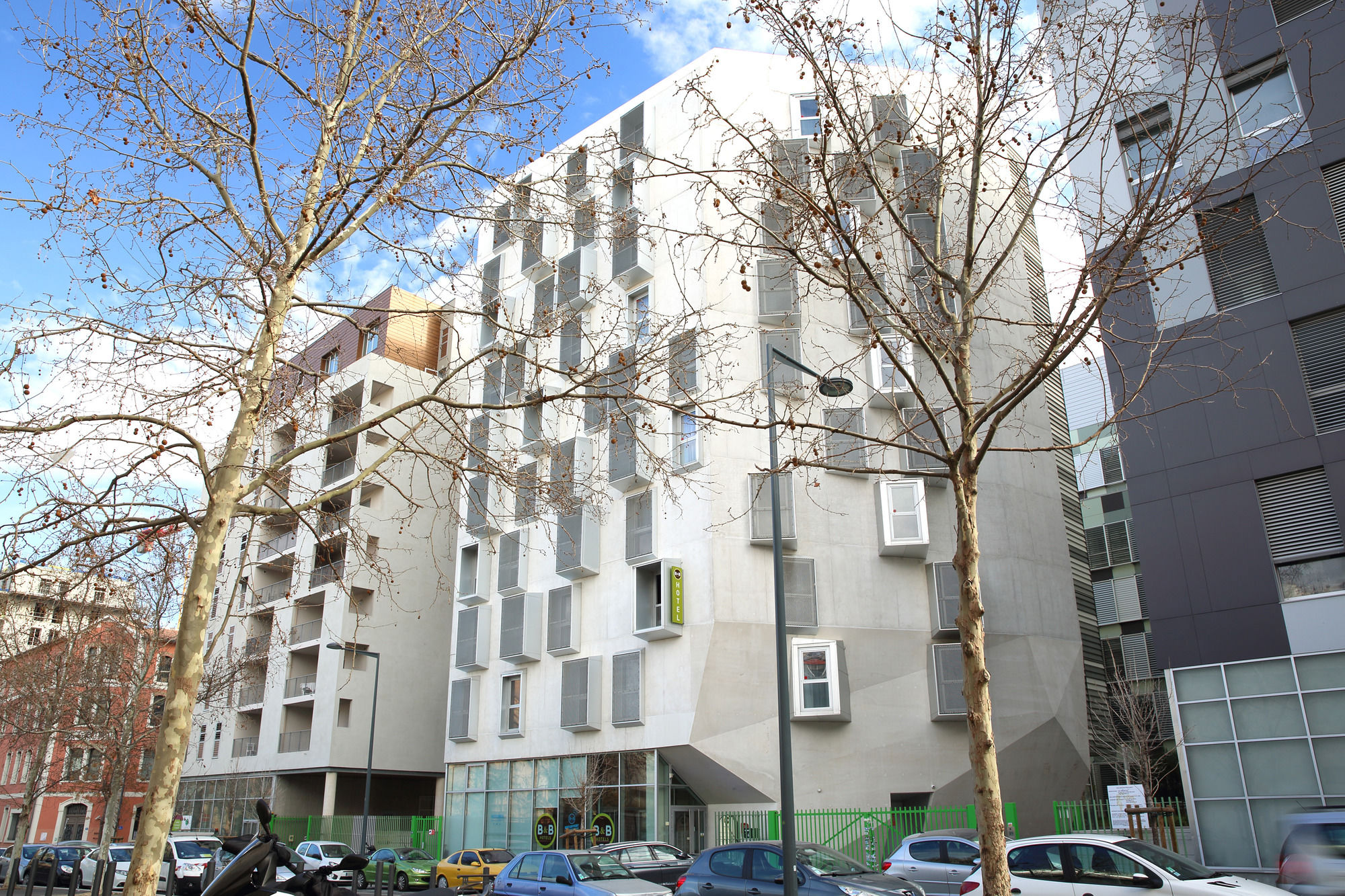 Фото B&B Hôtel Marseille Euromed