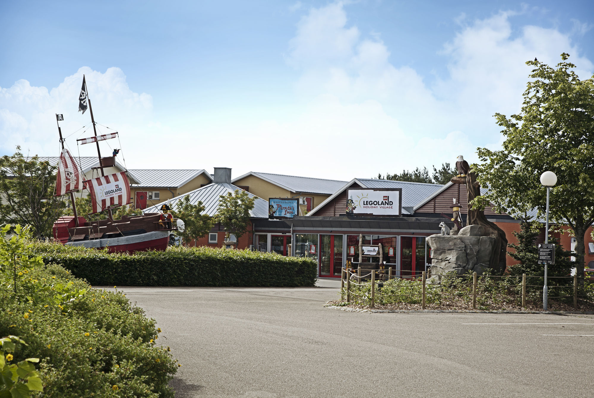 Фото Legoland Wilderness Barrels & Cabins