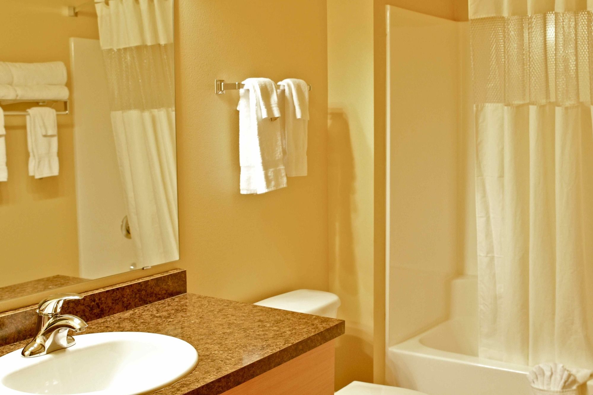 Фото Arbuckle Lodge