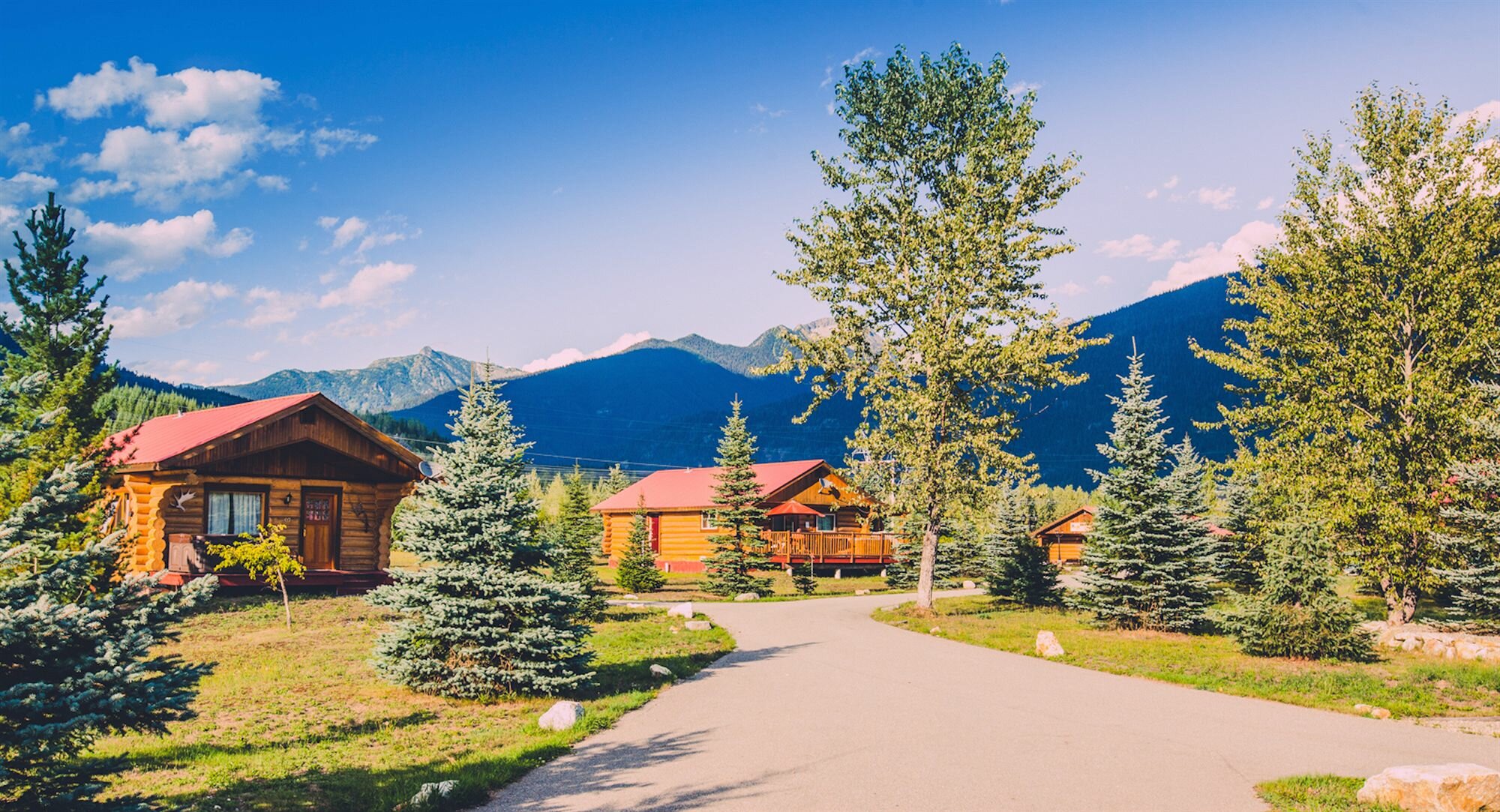 Фото Glacier House Resort