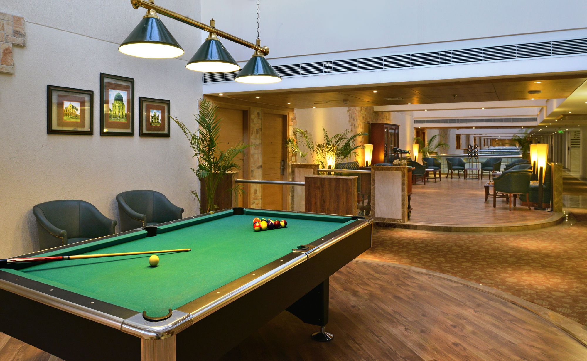 Фото Savoy Suites Manesar