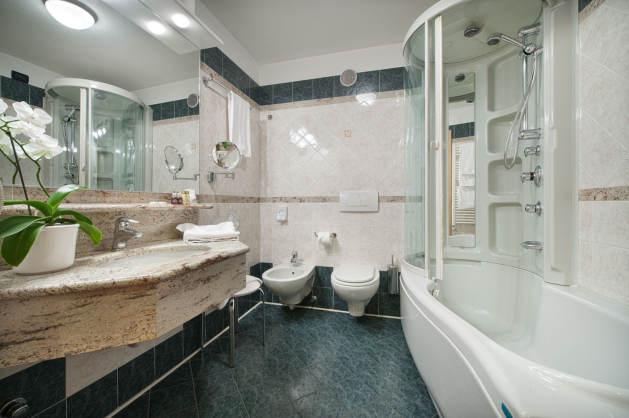 Фото Hotel St. Michael