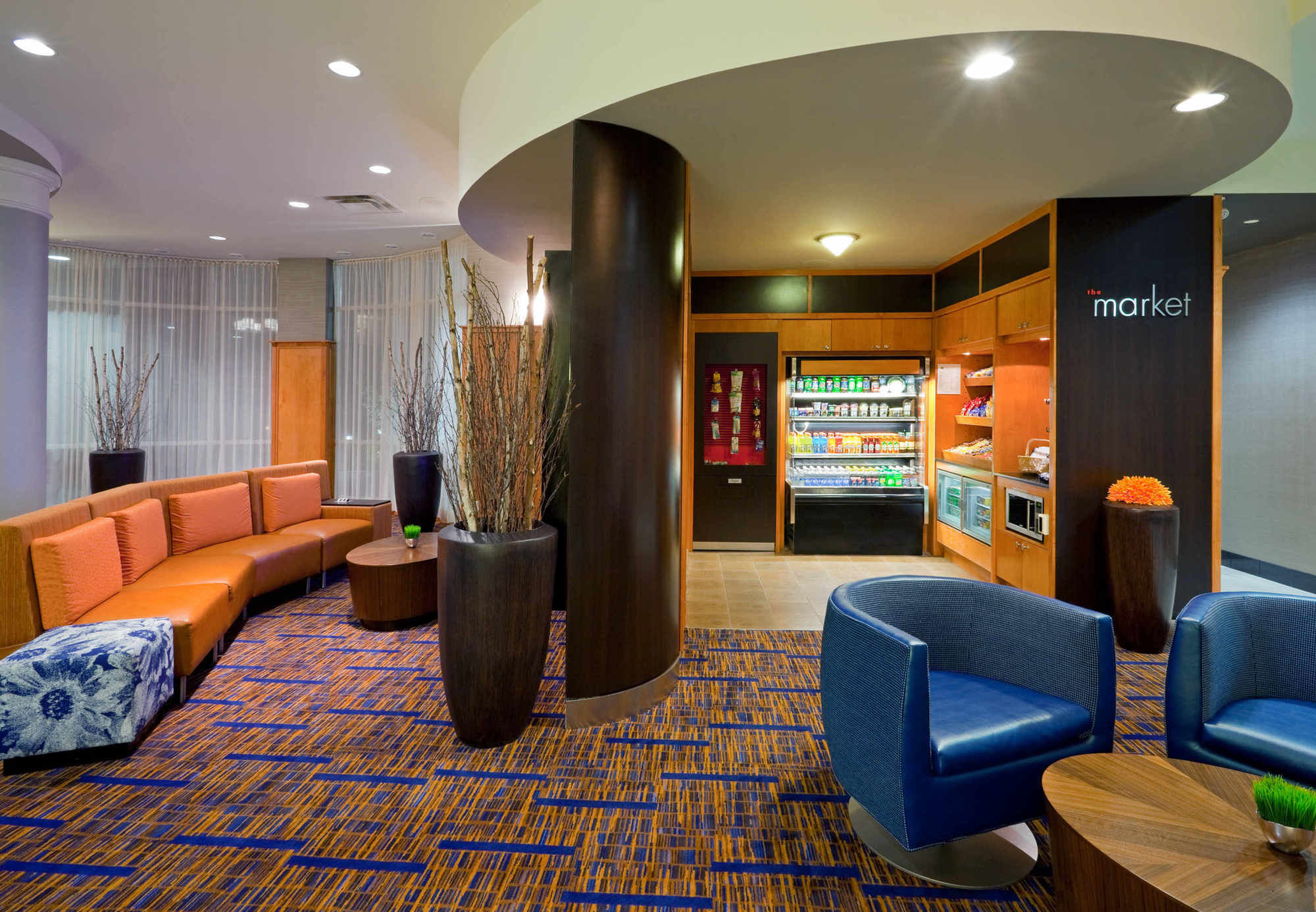 Фото Courtyard by Marriott Toronto Vaughan