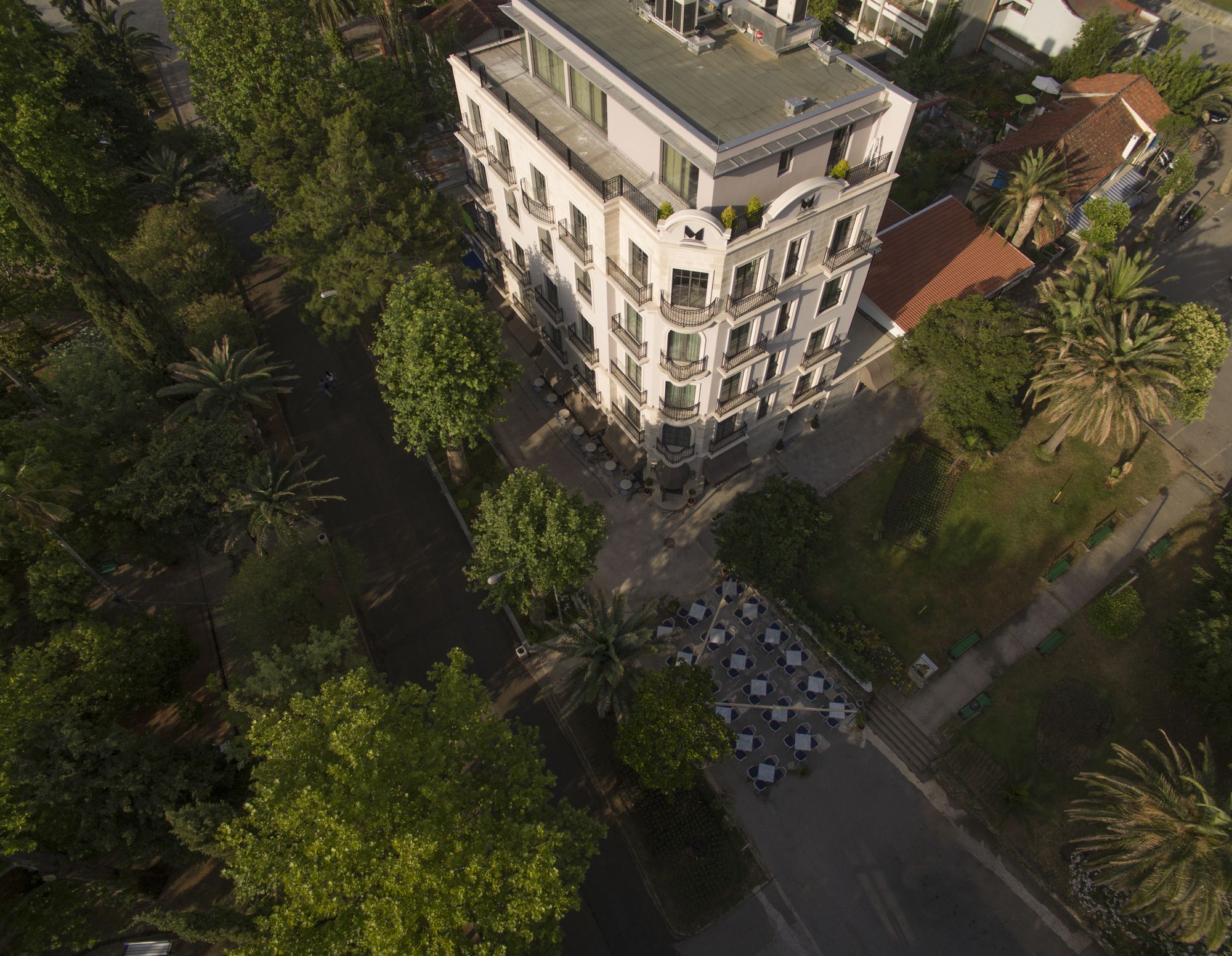 Фото Hotel Majestic