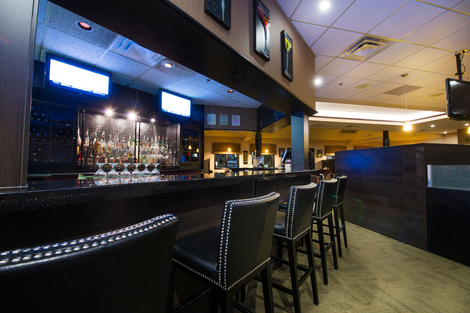 Фото Victoria Inn Hotel & Convention Centre Brandon