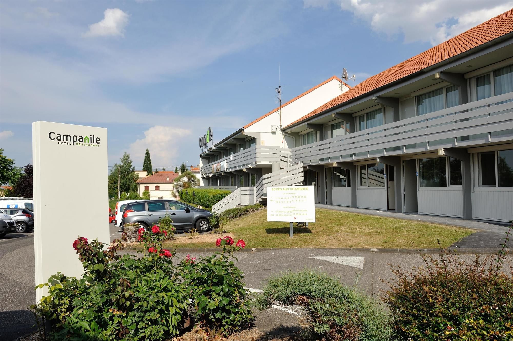 Фото Hotel Campanile Clermont Ferrand Le Brezet