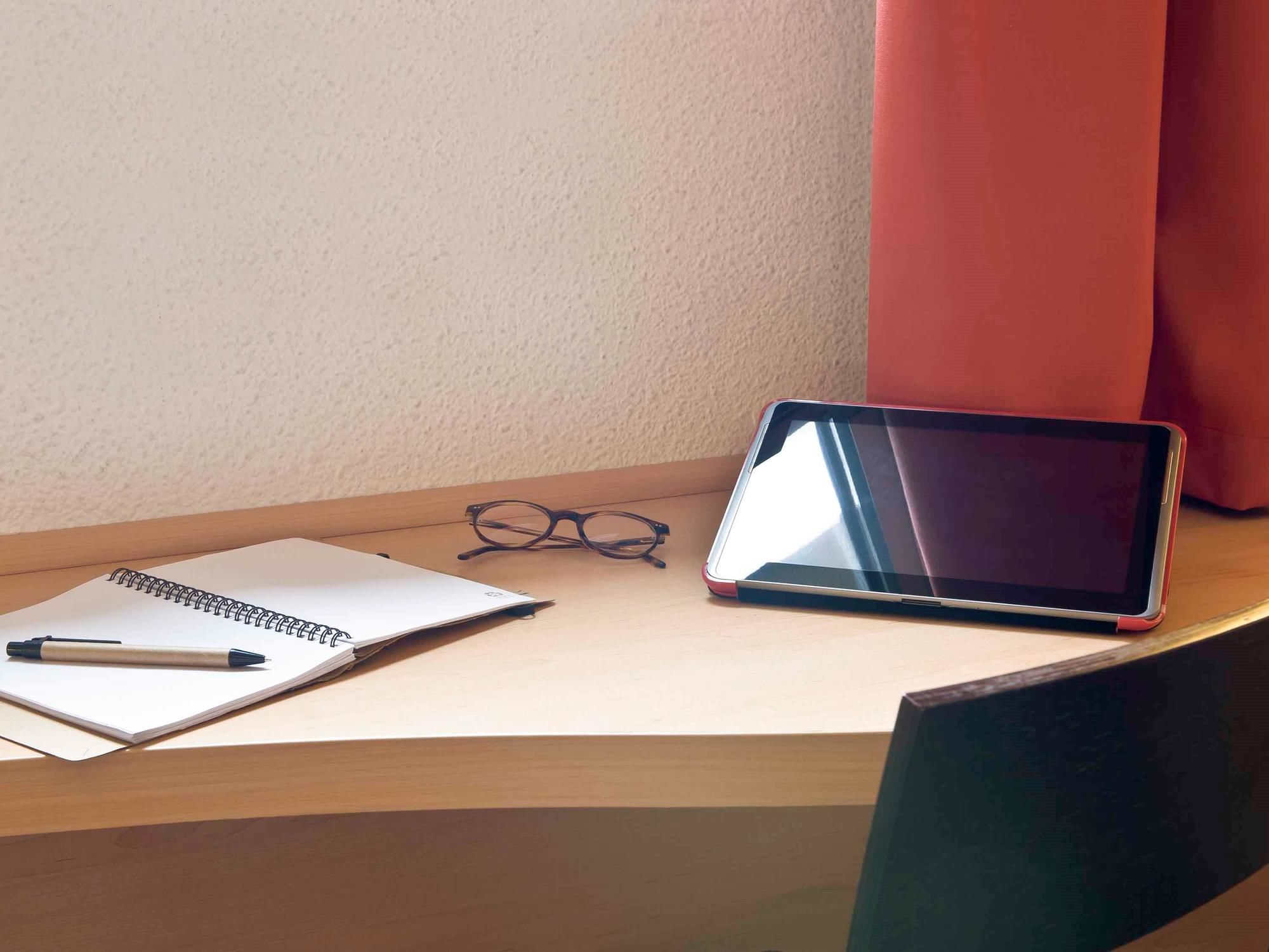 Фото Ibis Bordeaux Centre - Gare Saint-Jean