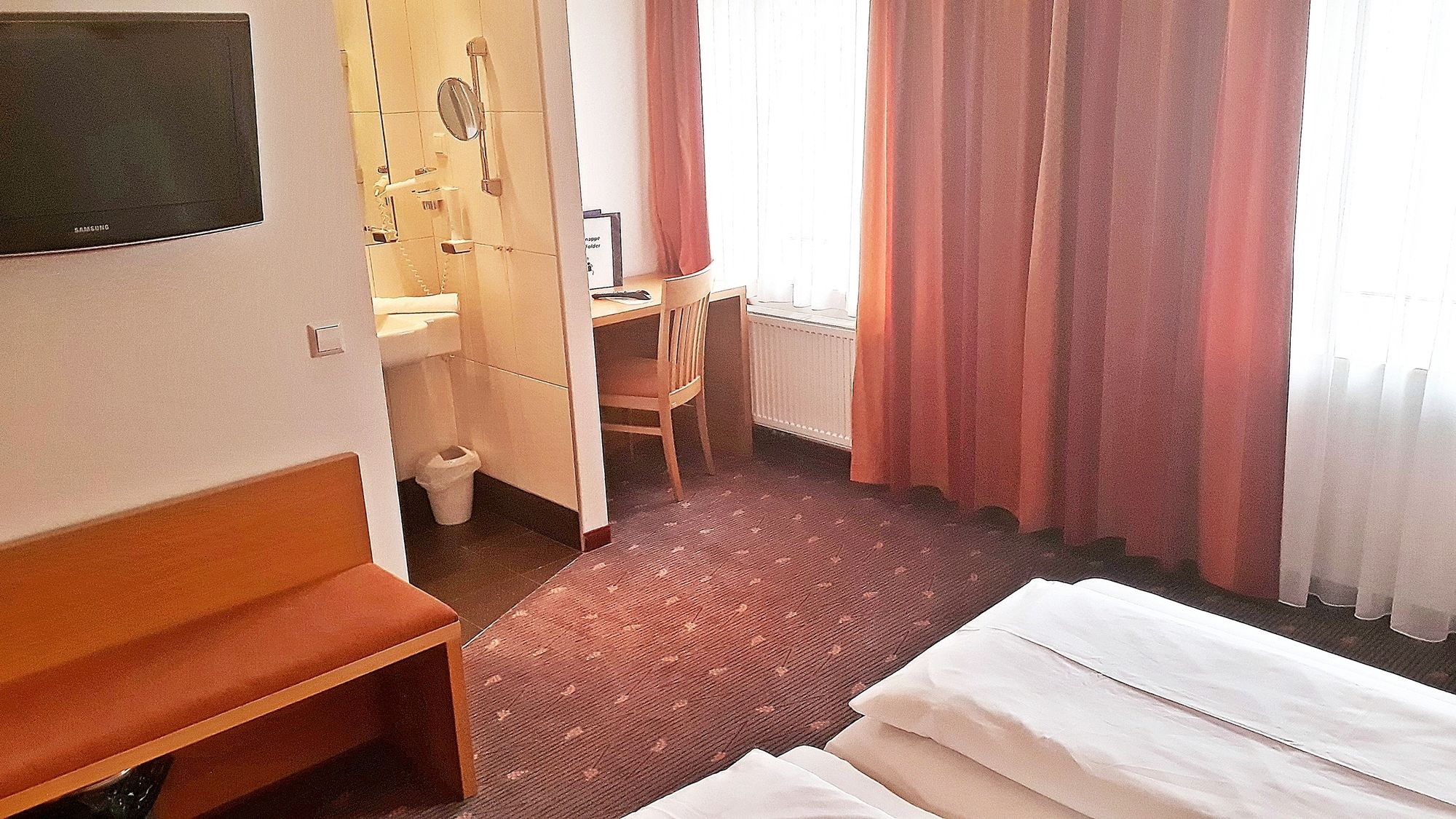 Фото Hotel Fabrik