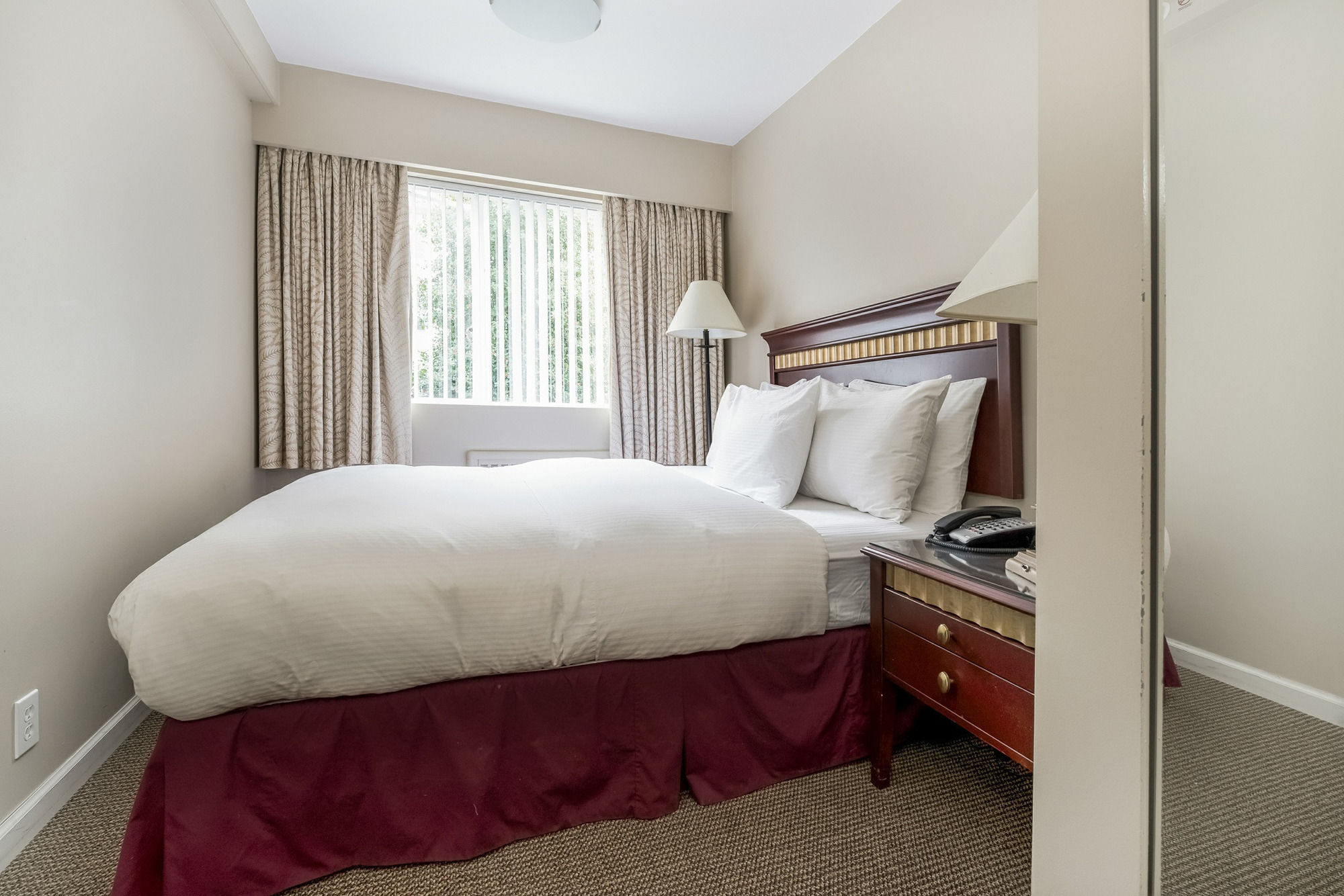 Фото Rosellen Suites Stanley