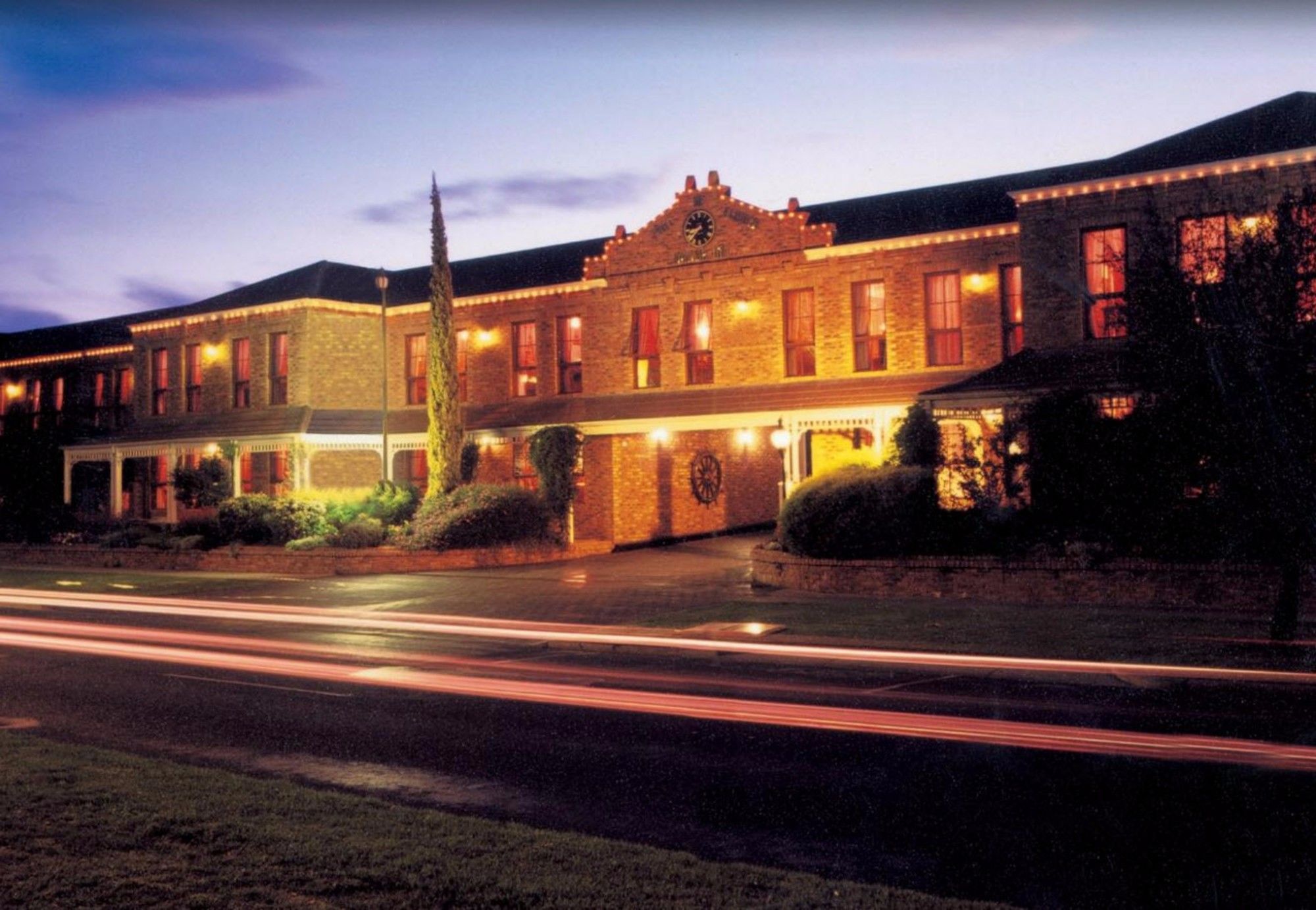 Фото отеля 1