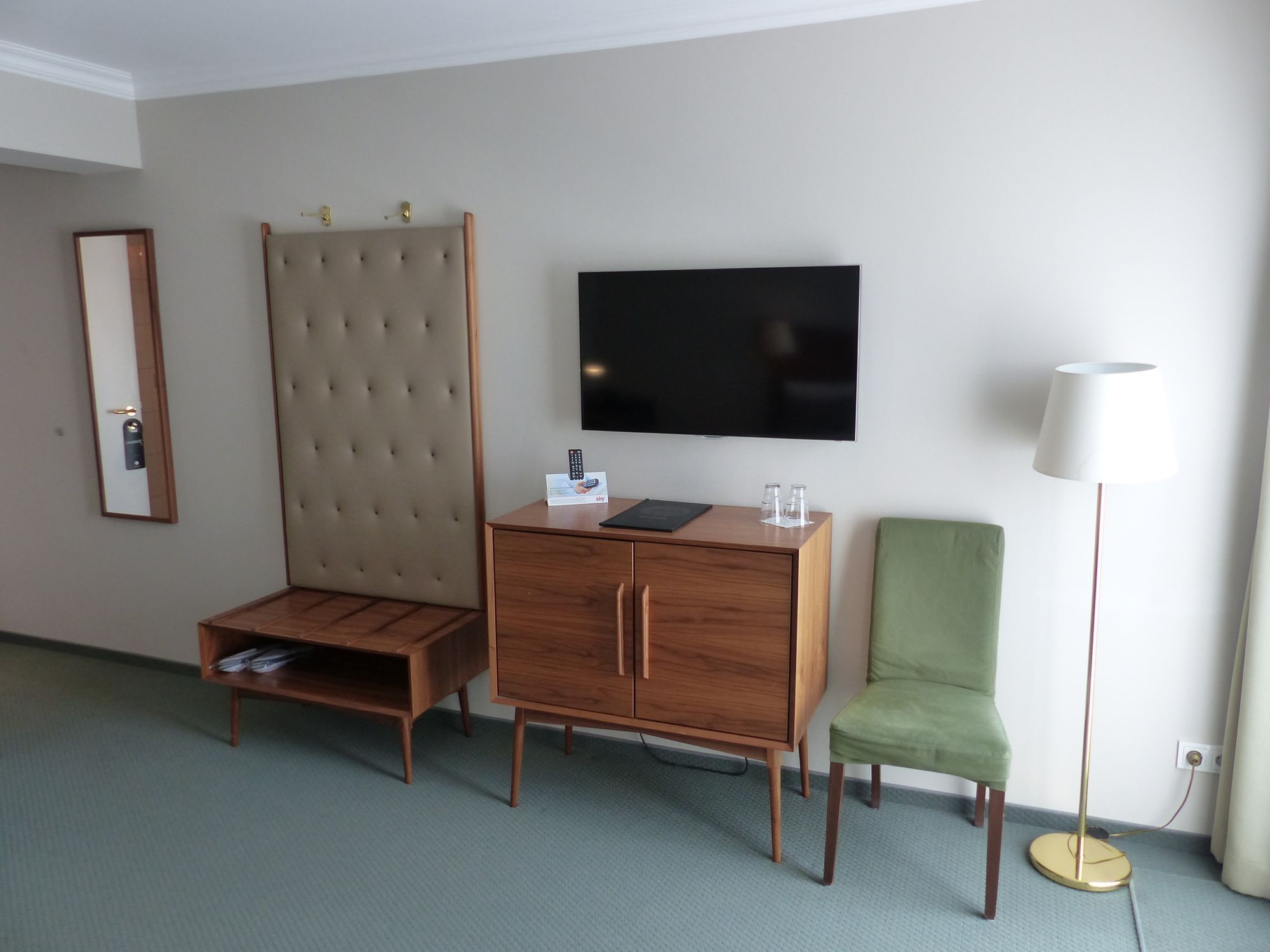 Фото Prinz Myshkin Parkhotel