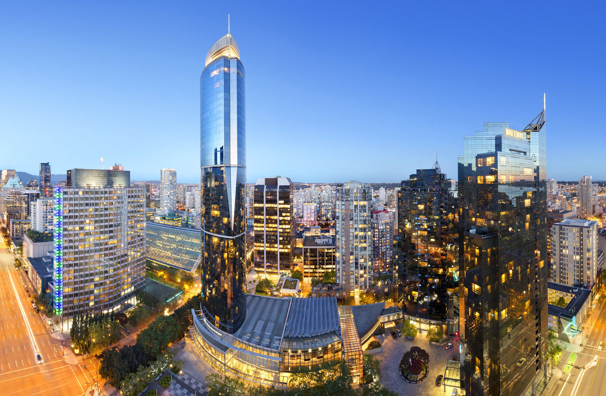 Фото Embarc Vancouver