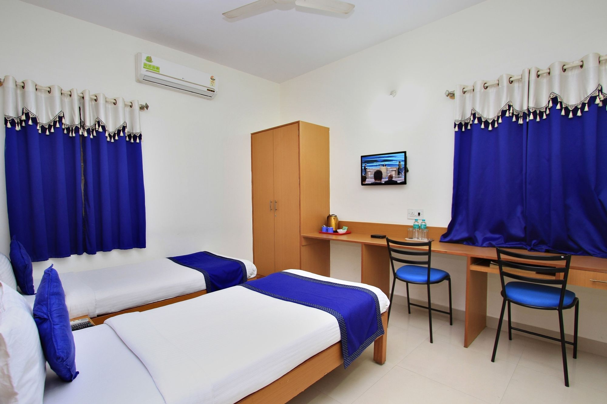 Фото Hotel Kempton