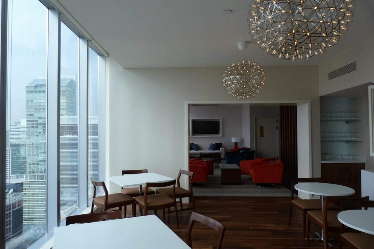 Фото Delta Hotels by Marriott Toronto