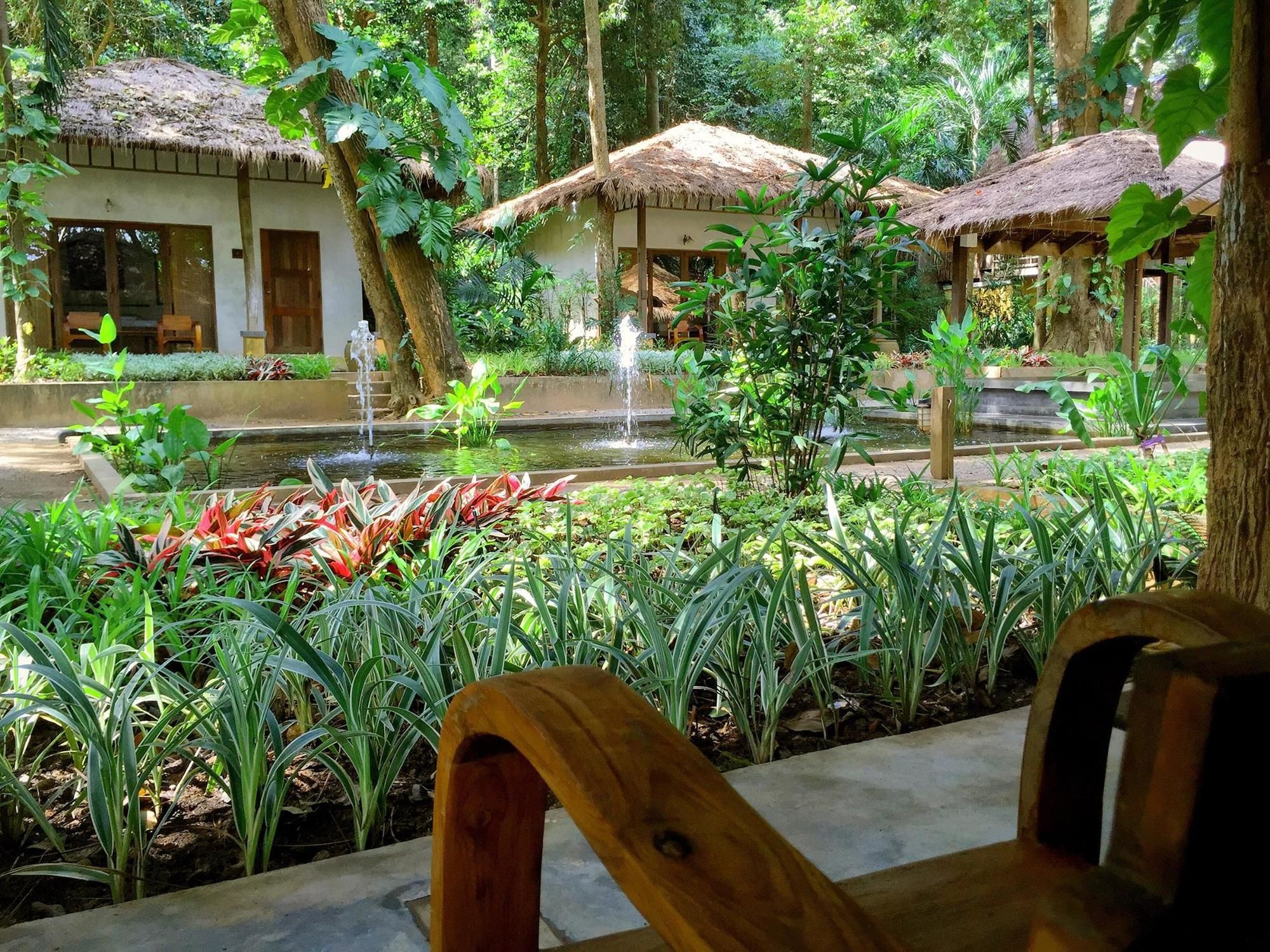 Фото Mooban Talay Resort