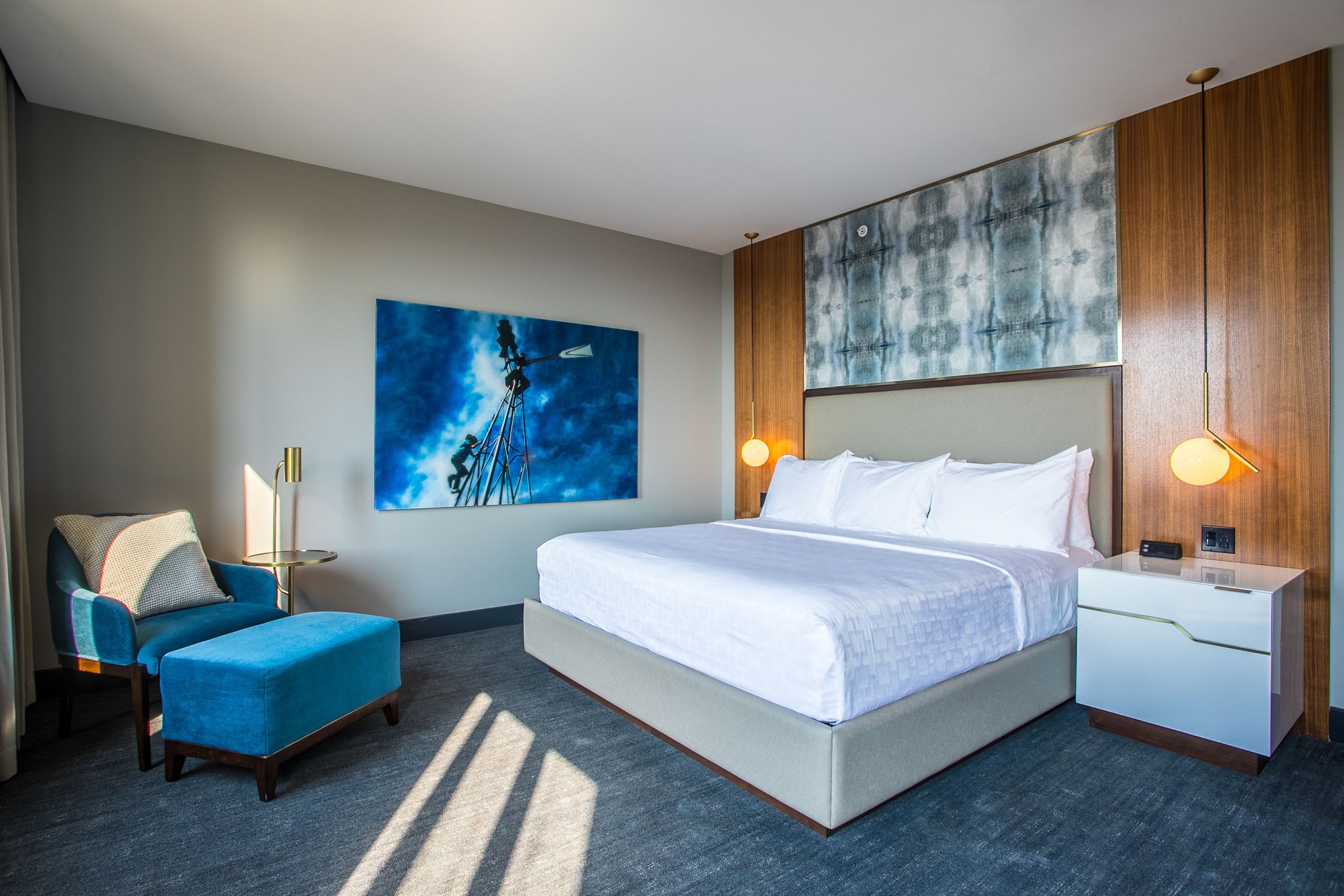 Фото Renaissance Saint Elm Dallas Downtown Hotel