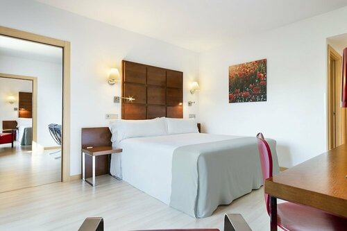 Внешний вид отеля Hotel Zentral Ave в Сарагосе, фото 2