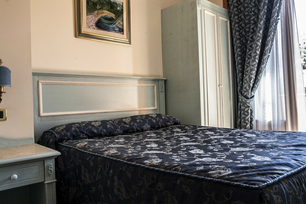 Фото Hotel Garibaldi