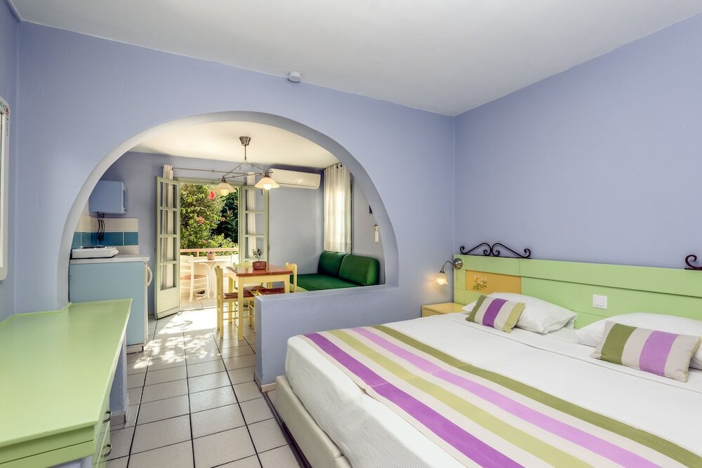 Фото Nissia Kamares Hotel Apartments