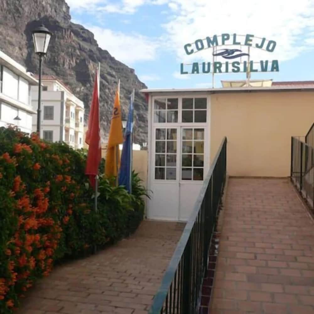 Фото Apartamentos Checkin Laurisilva