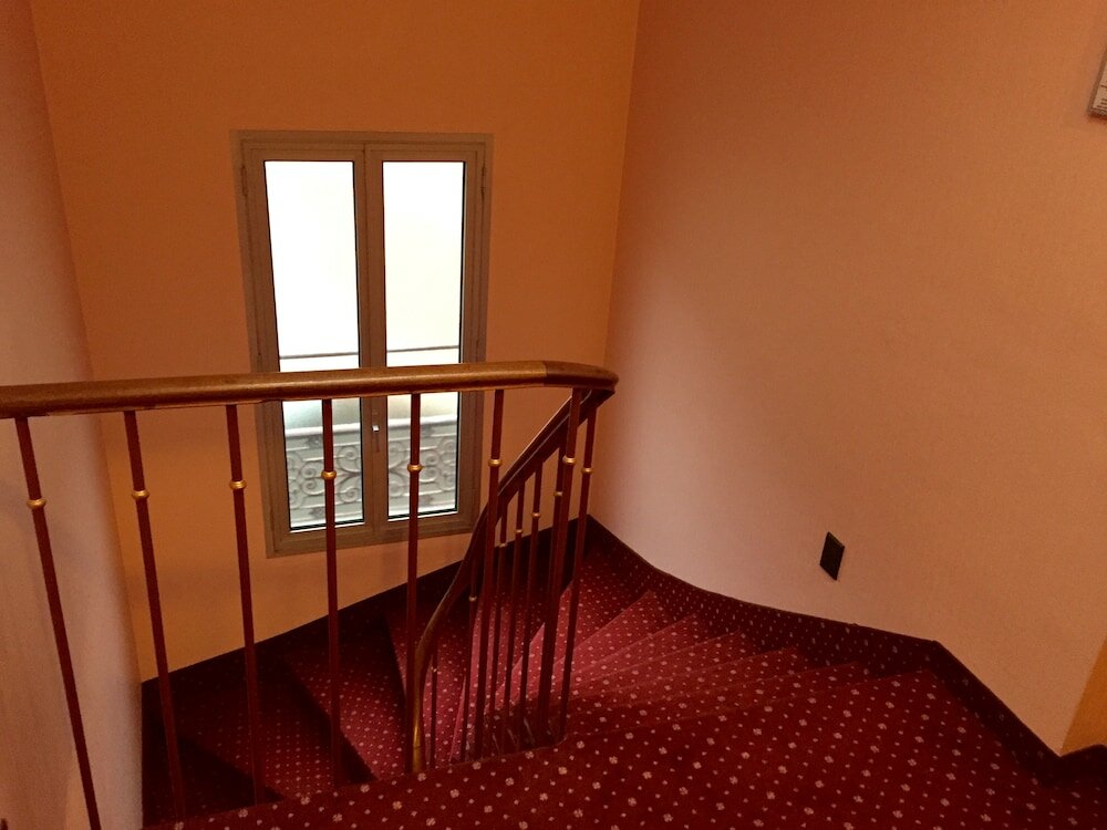 Фото Hotel Le Clos d'Alésia