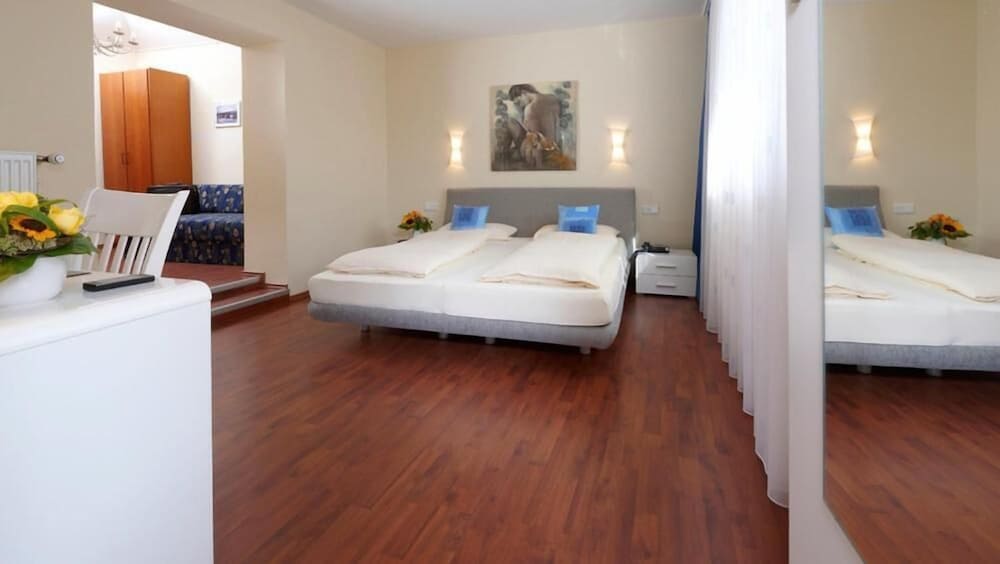 Фото Hotel Franziskaner