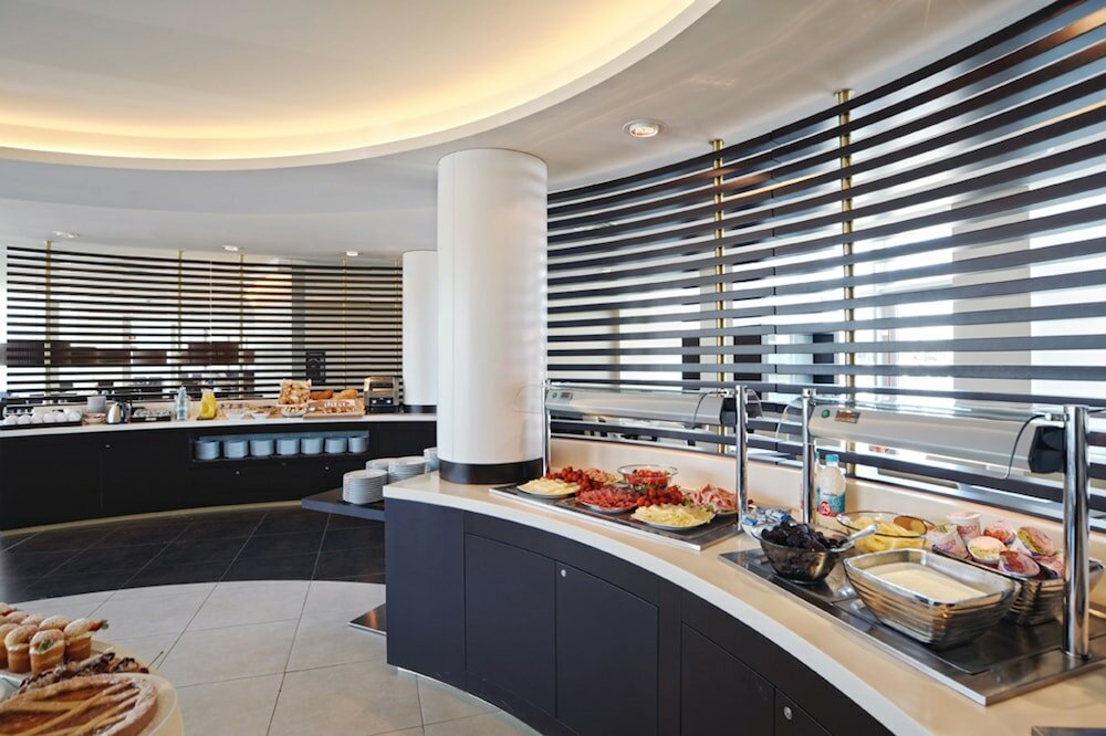 Фото iH Hotels Roma Z3