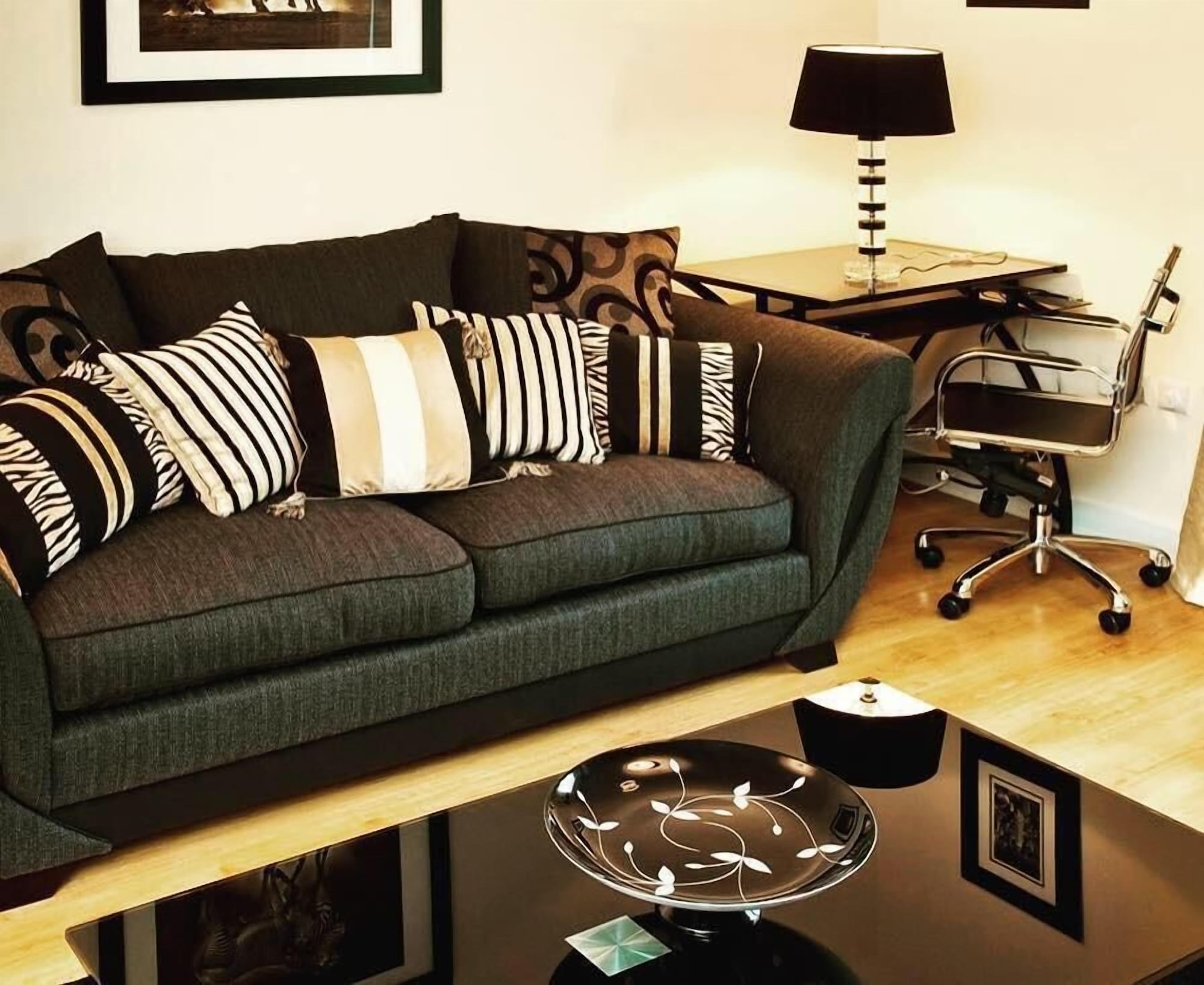 Фото Oakhill Apartments Edinburgh