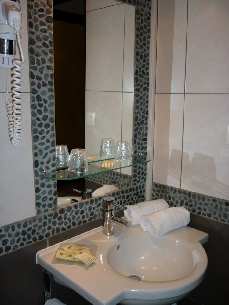 Фото Adonis Sanary Grand Hotel des Bains