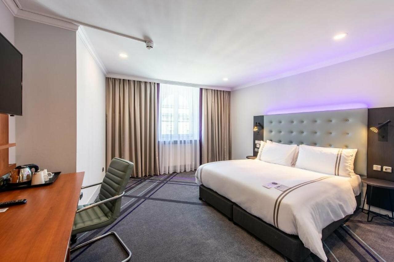 Фото Premier Inn Passau Weisser Hase