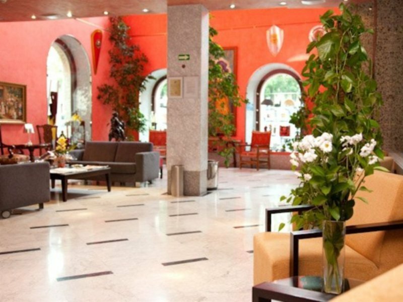 Фото Hotel San Juan de los Reyes