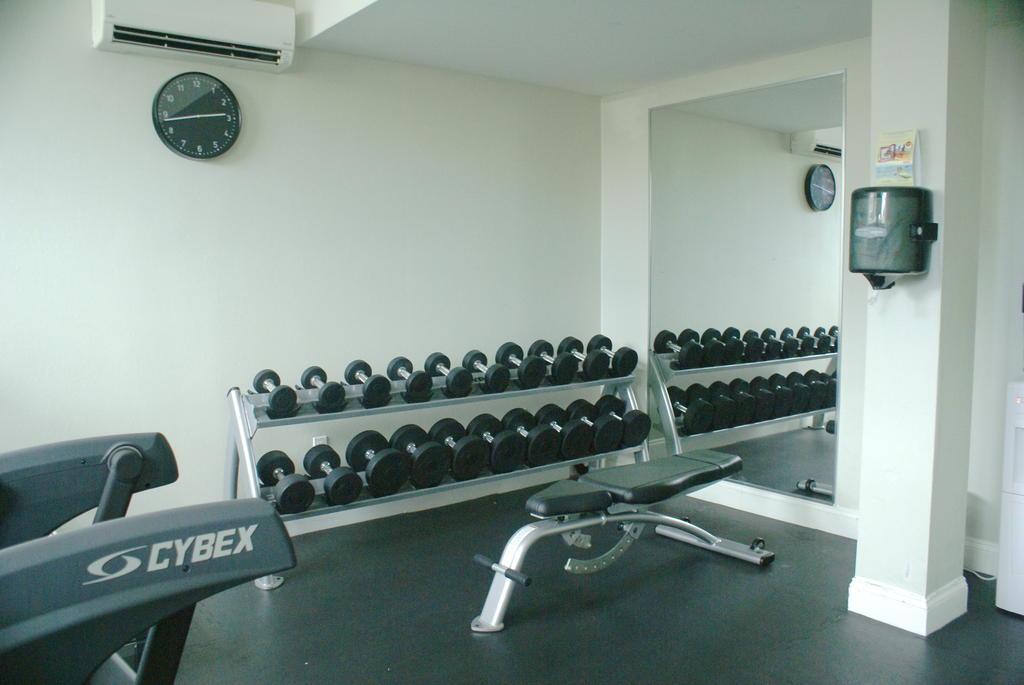 Фото Wyndham Garden Long Island City